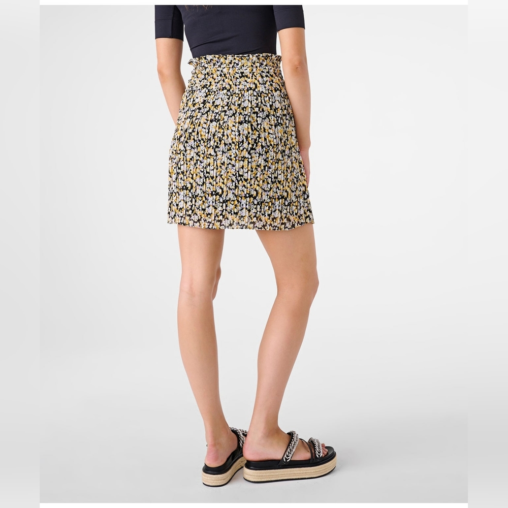 NWT Karl Lagerfeld Pleated Print Mini Skirt Size Medium - Picture 3 of 10